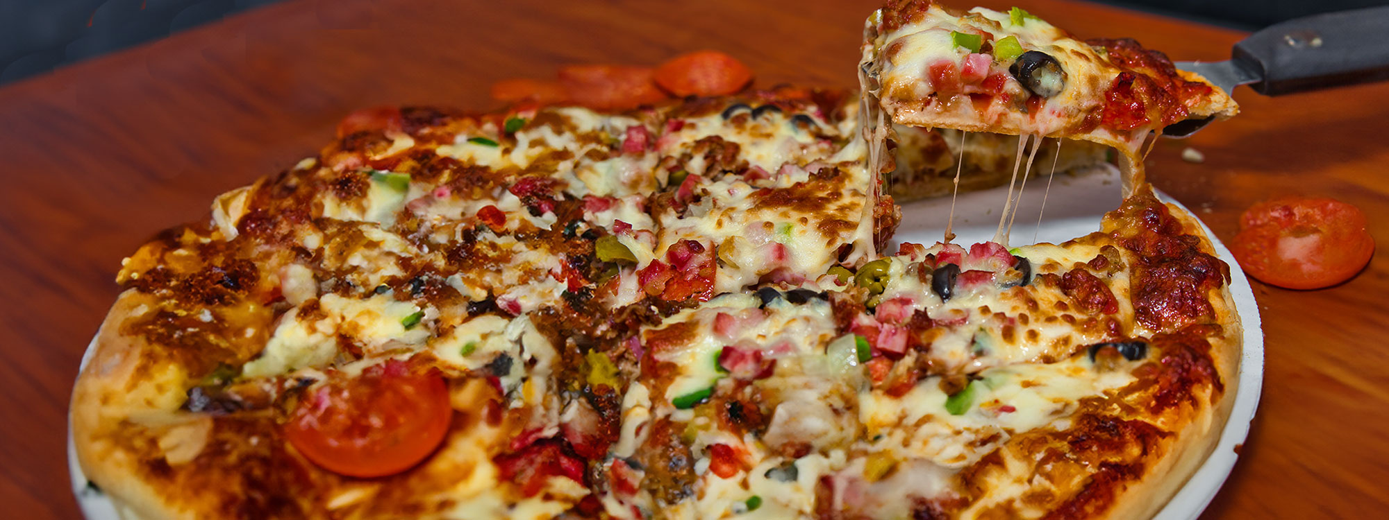 Lifting pizza slice